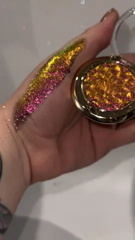 Our Gorgeous Multichrome eyeshadow shade “Harmonia” is now back in stock 🫶🏼✨ website link in bio 💗 use code “MARCHMADNESS” for 20% off 🛍️  #multichrome #eyeshadow #eyeshadows #swatches #kaimacosmetics #beautyproducts #makeupproducts #glittereyeshadow #glittermakeup 