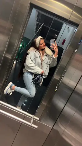 الاغاني القديمة🥹🫶🏻🤍#المانيا🇩🇪 #المانيا_السويد_النمسا_النروج_دينيمارك #الصين_ماله_حل😂 #محظورة_من_الاكسبلور🙂 #fyp 