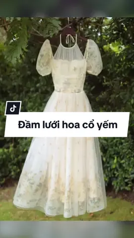SÒ VINTAGE - TIARA Đầm lưới hoa cổ yếm!! #WomenInSports #damluoihoa #thoitrangnu #thoitrang #vaycodau 