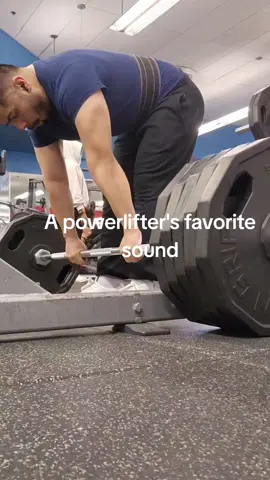 deadlift slam and belt flick. chef's kiss. 🤌 . . #Deadlifts #powerlifting #powerlifter #strengthtraining #gym #gymfitness #workout ##blinkfitness #bodybuilding #ladygaga 