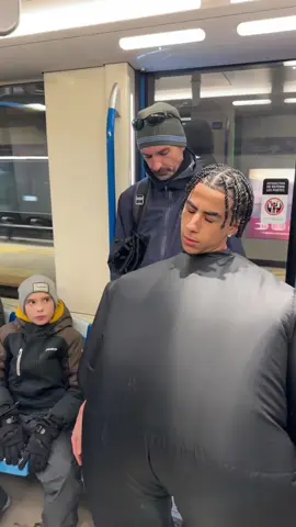 Coloring the subway #fyp #foryou #sturdy #alibaba💫 