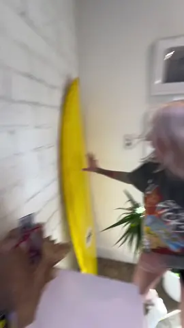 U shred bro??? #shred #surfboard #funny #funnyvideos 
