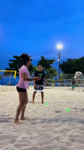 Oie! Tô tentando ser saudável. Bora junto? #fit #fyp 