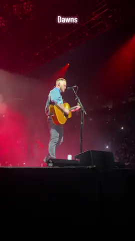 Dawns @Zach Bryan @lanee:) #zachbryan #zachbryanconcert #zachbryantok #countrymusic #frontrow #country #concert #fyp #zachbryantour #dawns #mama 