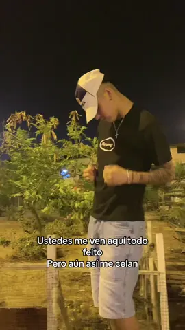 el feo de las nenas lindas …