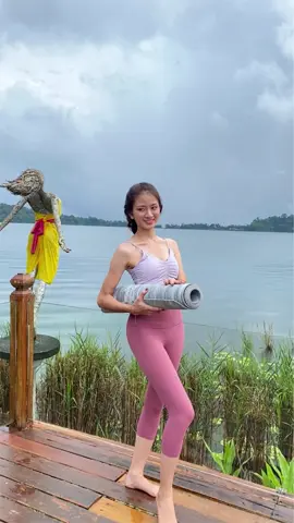 New collection Graphite Premium Yoga Mat 😍 #uniqueyogabali #yoga #yogamat #matrasyoga #yogadaily #yogaflow #yogapose #activewear #yogaday #matraspremium #yogamatbali 