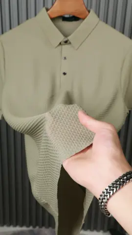 Ice Silk Polo shirt, bahan tebal menyerap keringat dan nyaman di pakai.. Pesan sekarang