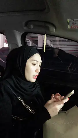 sudah keibuan yah, iya lah... masak kebapak an🤣🤣🤣