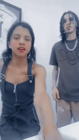 @eleaeldominio 