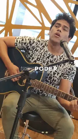 Tributo a un Grande por @Harry Portman ! #pedrosuarezvertiz💕 #peru #rock #creativapoder #imitacion #imitador 