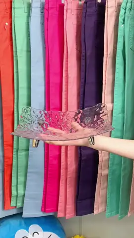 Có nhiều chiếc kẹp quần không hữu dụng bằng chiếc kẹp nhỏ này, mấu chốt là bây giờ bạn có thể lấy được hơn chục chiếc kẹp quần một con số, nếu ở nhà bạn có nhiều quần và váy thì hãy nhanh tay sắp xếp nhé! #kepmocdonphoiquanao #kepmocdondanang #combo50caikepmoc #tienich #thietthuc #jizonguyen 