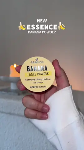 NEU ESSENCE Banana Loose Powder 2024🍌💛 Perfekt für jede Hautfarbe! Und der Gelb-Ton ist super für alle Hauttypen. #essence #essencecosmetics #cosmetics #makeup #makeuptutorial #makeupartist #haul #shopping #beauty #loosepowder #banana #powder #setting #trending #tiktok #fyp #fypシ #fy #dm #rossmann #müller 