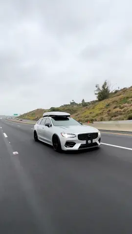 On the move…  #volvo #baggedvolvo #wagon #v90 #stationwagon #5doorsocialclub 