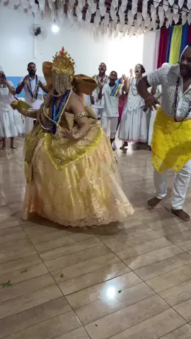 YEYEÔ 🌻🍯 #oxum #osún #oxumopara #candomblé #yabá #candombléketu #candomblébrasil #macumba #axé #religiaodematrizafricana #yeyeo #mamaeoxum #umbanda #opará 