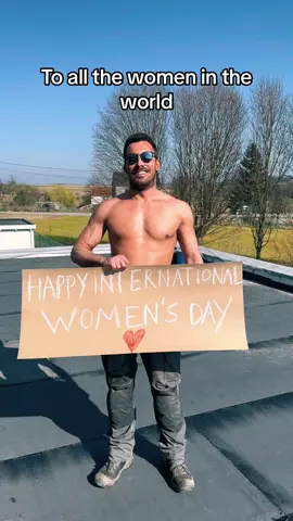 Y’all make this world a more beautiful place❤️#internationalwomensday #women #world #roofer 