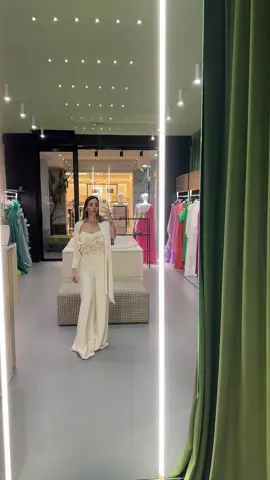 Amiche spettacolo #newcollection #abitidacerimonia #abitilunghi #abitiluxury #abitidonna #neiperteeeeeeeeeeeeeee #andiamovirali #abitidonna #neiperteeeeeeeeeeeeeee #andiamovirali #girls #giuglianoincampania #cerimonia #abitieleganti #coordinato 
