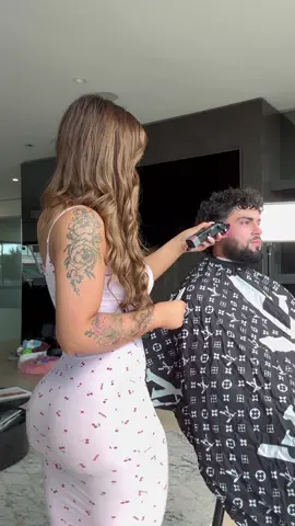House call! Taper mullet with beard 💟💞🍒 #housecall #barbera #barberia #barbergirl #femalebarber #barbershopconnect #barbertok 