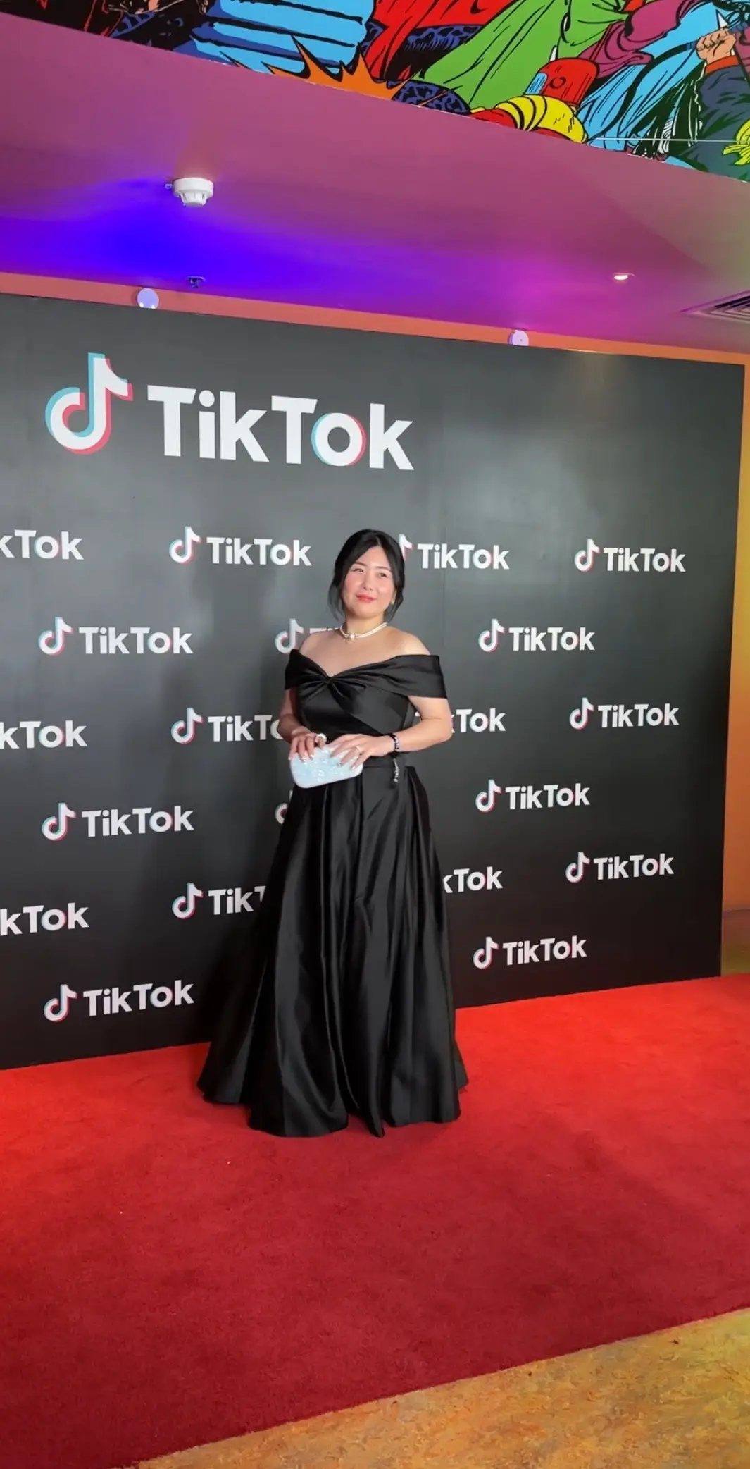 Fiesta de Tiktok para los #Oscars #Oscars2024 en #Singapur 🖤 #liryonni #tiktokparty #포토로그 @The Oscars @TikTok Korea 