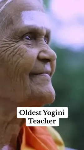 Happy women’s day! 🧘🏻‍♀️ Sharing one of the oldest yoga teachers, an inspiring and wise yogini, V. Nanammal who lived for 99 years, spreading the many benefits of yoga. Who are some amazing yoginis in your life? Tag them below thanking them for their beautiful gift ⬇️ 🧡 #yogini #yogahistory #yogateachers #yogateacher #yoga #yogalife #yogalove #pranayama
