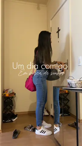 VLOG | Um dia comigo 🤍✨  #morandosozinha #dailyvlog #rotina 