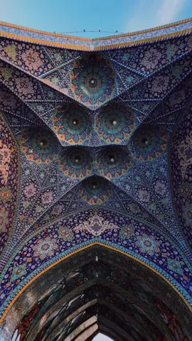 The beauty of Isfahan, Iran🇮🇷 📍Isfahan, Iran  #iran #isfahan #shiraz #yazd #persia #persian #ancient #persianempire #History #mosque #Ramadan #shia #masjid #architecture #architect 