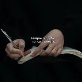 esperando ansiosamente o dia em que eu vou ser a poesia... #margaret #poetas #lanadelrey #poesia 