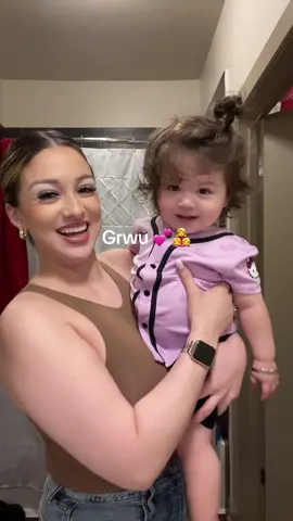 I ended up forgetting to put bows 🥹 💖#twinmom #singlemom #grwm #mamasoltera #mamisdetiktok #MomsofTikTok  also second baby is gianna idk why i kept saying juliette 😅💕