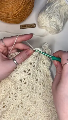 Crocheting a lacey blanket 🥰