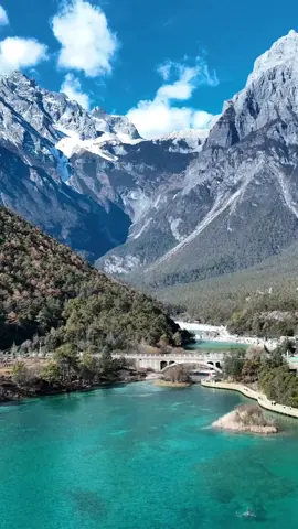 Bạch Thuỷ Hà (Thung lũng Nam Nguyệt) - Cảnh đẹp như mộng dưới chân núi tuyết Ngọc Long  #trungquoc #reviewtrungquoc #khamphatrungquoc #Dulichtrungquoc #tourtrungquoc #ngoclongnuituyet #conminh 