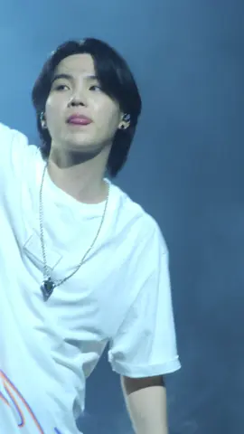 Dalam rangka ulang tahun Min Yoongi, nih another hasil fancamku buat mengobati kangen para sekte Yoongi Marry Me. 💕 No watermark, feel free to download and repost but do not use your own watermark ya 😉 💕 View from VIP section AgustD DDay Jakarta Day 1 💕 📱Samsung s23 Ultra ✨ #happysugaday #happybirthdaysuga #sugawamil #futuresgonnabeokay 
