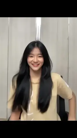 lucu banget Erine masih malu malu kucing 😭🤏💐 #erinejkt48 #catherinavallencia #gen12jkt48 #idnlivejkt48  #jkt48one #jkt48newera #jkt48edit #xyzbca #fyp 