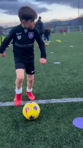 #football #socceracademy #footballacademy #elevengeneration #tacticfootball #tacticsoccer #eleven #Soccer 