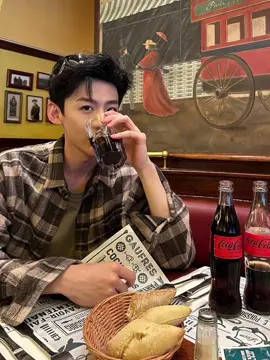 his fashion sense is immaculate #baijingting #白敬亭 #baijingting白敬亭 #chineseactor #firstfrost #fyp #foryou #foryoupage #fypシ 