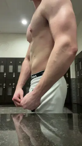 Slight pump #fyp #gym ##bulk##workout