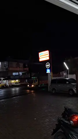 Asrag Usrug Bagian 7 | #asrag #usrug #asragusrug #puncak #puncakbogor #alfamart #bogor #mentahanvideo #fyp #lewatberanda #lewatberandafyp 