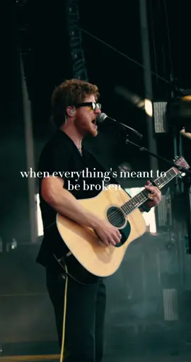 Iris (live). This sound has been going viral in Indonesia!!