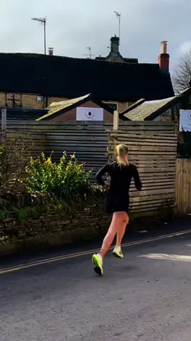 Still in disbelief I ran Bourton 10k in 37 minutes 2 weeks ago 🥹 London Marathon 2024 pending… . . . #marathon #londonmarathon #marathontraining #training #runner #londonmarathon2024 