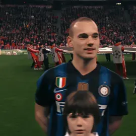 Hep kalbimizde yerin var be abim#galataoffline #süperlig #10 #viral #foryour #futbol #fyp #edit #fenerbahçe #keşfet #galatasaray #seriea #inter #championsleague #realmadrid #ajax #sneijder #wesley #sad #sadedit 