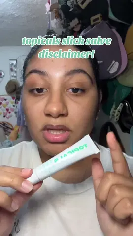she is VERY sticky but very good ya’ll! #topicals #topicalsslicksalve #topicalslipbalm #lipbalm #lipbalmaddict #fyp #foryou 