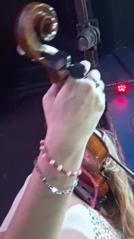 ‭‭Cantares 2:8 TLA‬‬
 [8] ¡Oigo la voz de mi amado! ¡Ya lo veo venir! Viene saltando por las colinas, viene brincando por las montañas. . un poquito del servicio de hoy ♡ . . . . . . . . . .
 #parati #violin #violinist #musico #foryou #argentina #musica #musician #paratiiiiiiiiiiiiiiiiiiiiiiiiiiiiiii #paratii #fyp #fypシ #worship #yeshua #kadosh #chicoscristianos #christian #cristo #jesus #dios 