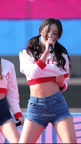 #momoland #momolandyeonwoo #yeonwoo #fyp #fy #foryou #para #fypage #trend #Viral #kpopfyp #kpopidol #bodygoalz #fancam #fancammomoland #fancamyeonwoo #kpop_flamita 