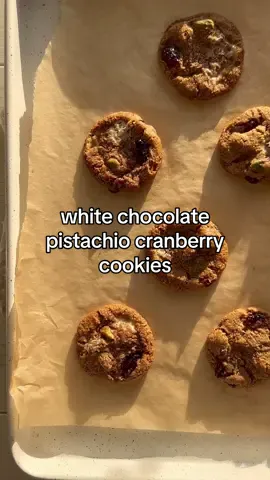 white chocolate pistachio cranberry cookies✨ what are your favorite cookie mix-ins? #cuisinebykatie #vegancookies #glutenfree #plantbased #recipes #veganbaking #asmr 