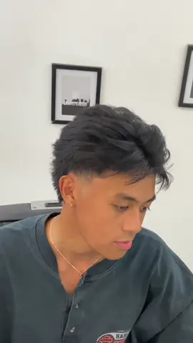 Replying to @Mayk. Heart / Triangular face shapes #lowtaper #taperfade #texturedfringe #mullet #curtainbangs 