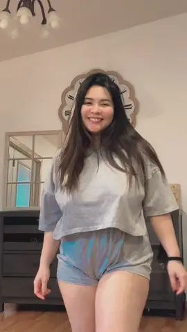 🤍 #thicktok #chubby #curvy #fyp #foryou #pageforyou #foryoupage 