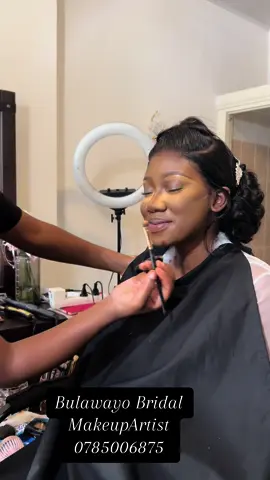 #bulawayomakeupartist #bulawayobridalmakeupartist #byomua #bestmakeupartistinbulawayo #weddingmakeupartist #bulawayoweddingphotographer 