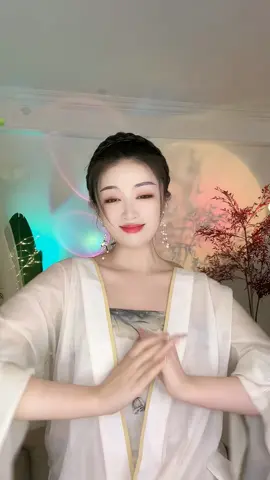 Nên chờ hay nên quyên
