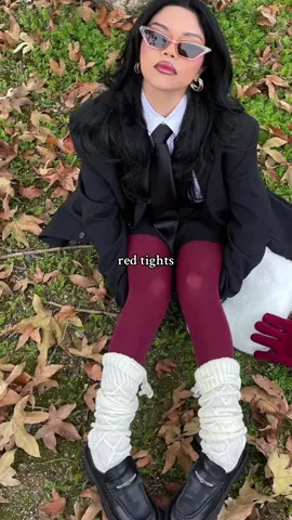 #foryou #foryoupage #outfit #outfitcheck #redtights #tightsoutfit 