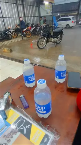 buat story kehujanan #prank 