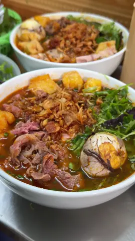 Nỗ lực dậy từ 8h sáng đi ăn quán này mà đến nơi cũng gần hết ròi 🥹 Bún riêu - 40 Hàng Tre (25~55k) #AnCungTikTok #eatwithmynoreo #tiktokfood #FoodFestOnTikTok #LearnOnTikTok #HelloVietnam  #WomenOfTikTok #TikTokCommunityVN 