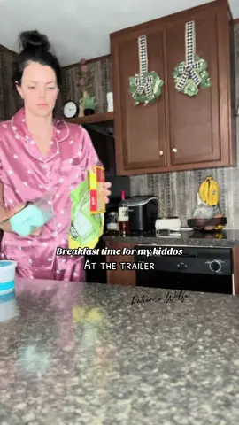 Breakfast tacos! #family #Recipe #easy #trailerlife #trailerliving #breakfast 